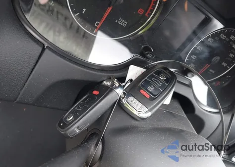 2012 Audi Q5 3.2 Premium Plus z USA, uszkodzony, nr VIN WA1DKAFP2CA135785